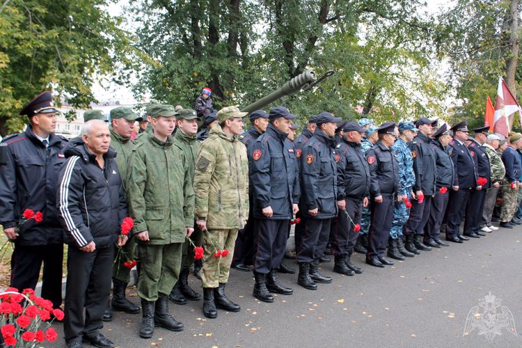 В Зауралье при участии Росгвардии торжественно открыт памятник воинам внутренних войск (ВИДЕО)