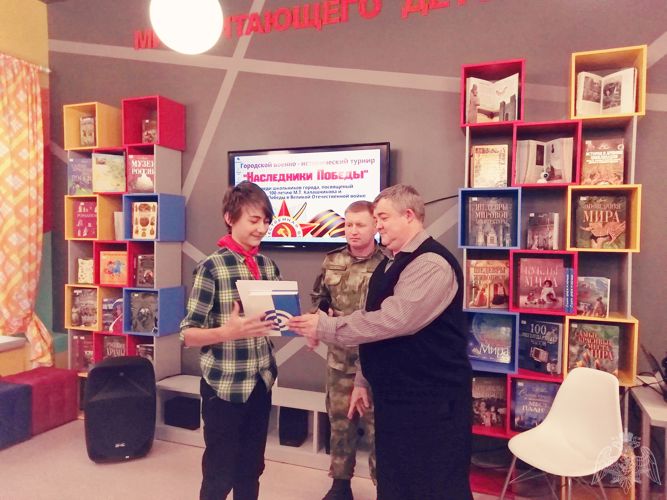 В Кургане представители Управления Росгвардии по Курганской области выступили соорганизаторами городского военно-исторического турнира