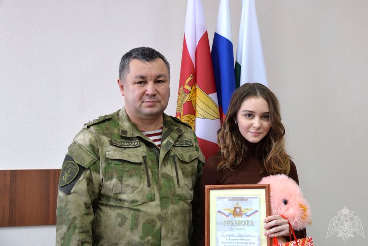Победителей конкурса детских рисунков Росгвардии наградили в Зауралье