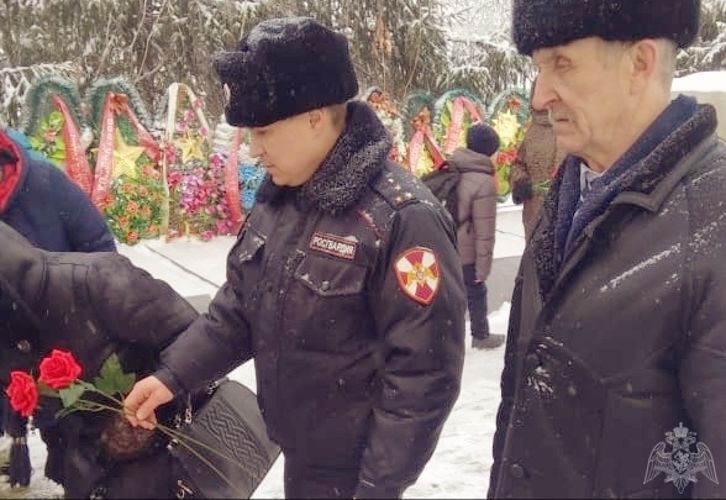 В Зауралье росгвардейцы принимают участие в мероприятиях, приуроченных ко Дню полного снятия блокады Ленинграда
