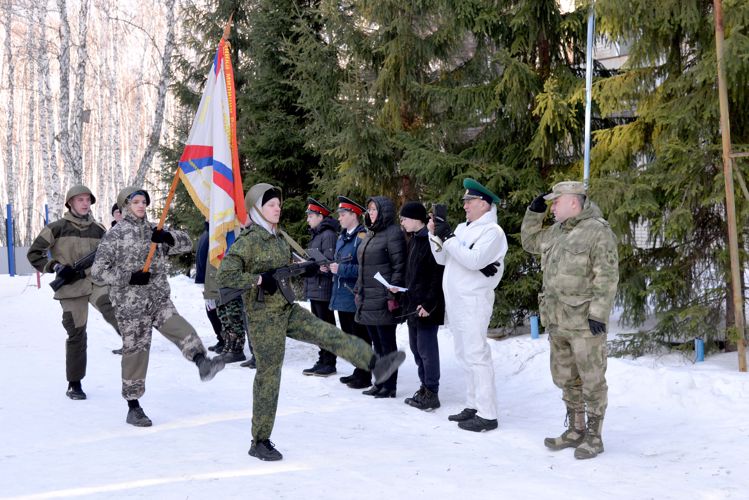 Росгвардия выступила соорганизатором памятных соревнований по кадетскому биатлону в Зауралье (видео)