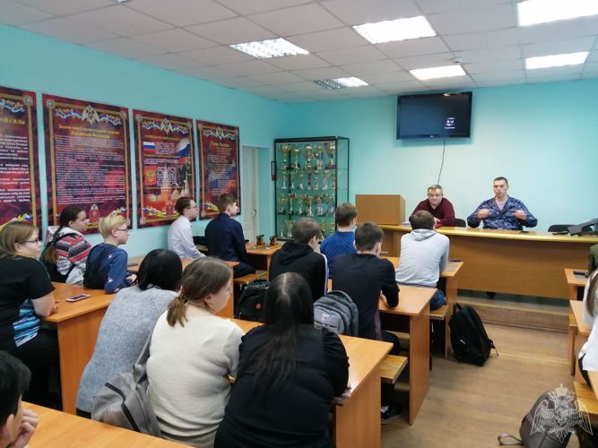 В Зауралье росгвардейцы в преддверии профессионального праздника открыли цикл тематических встреч со школьниками