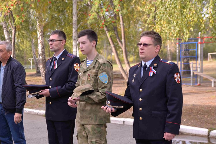 Память спецназовца Росгвардии увековечили в Курганской области