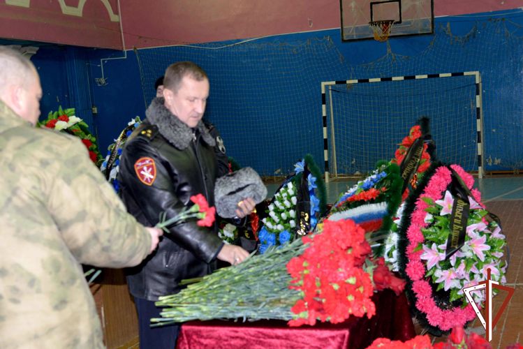 В Кургане простились с бывшим командиром ОМОН «Скиф»