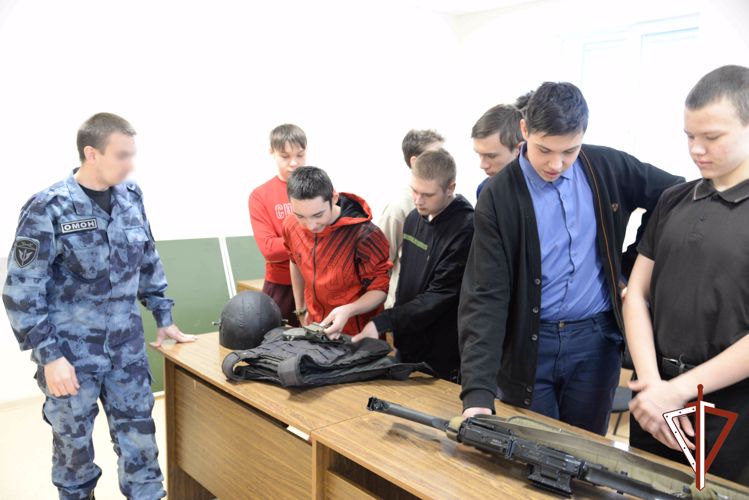 Росгвардия проводит патриотическую акцию «Неделя мужества» в Зауралье