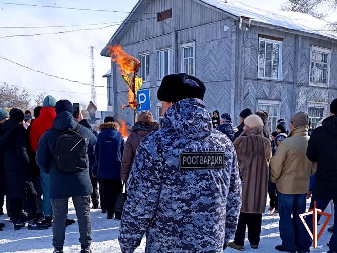 Росгвардия выполнила задачи по охране правопорядка на праздновании Масленицы в Зауралье