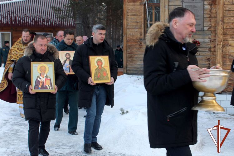 Представители Росгвардии в Кургане приняли участие в молебне о здравии участников спецоперации