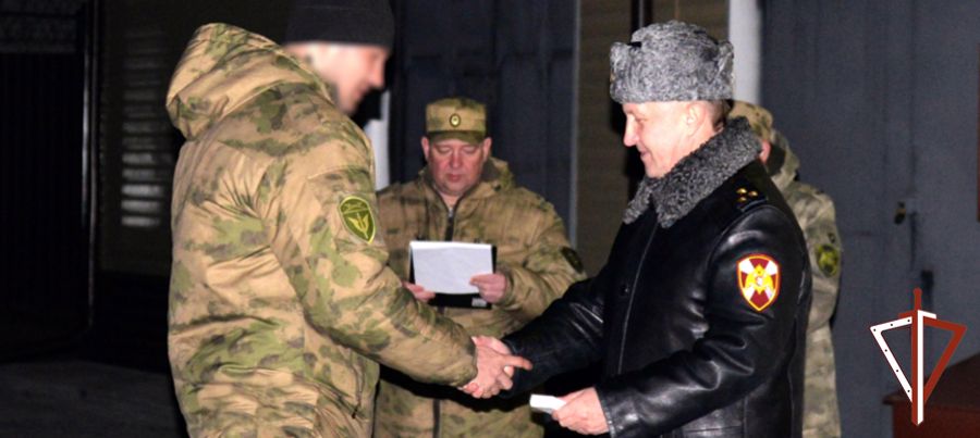 Росгвардейцам-участникам СВО вручили государственные награды в Кургане