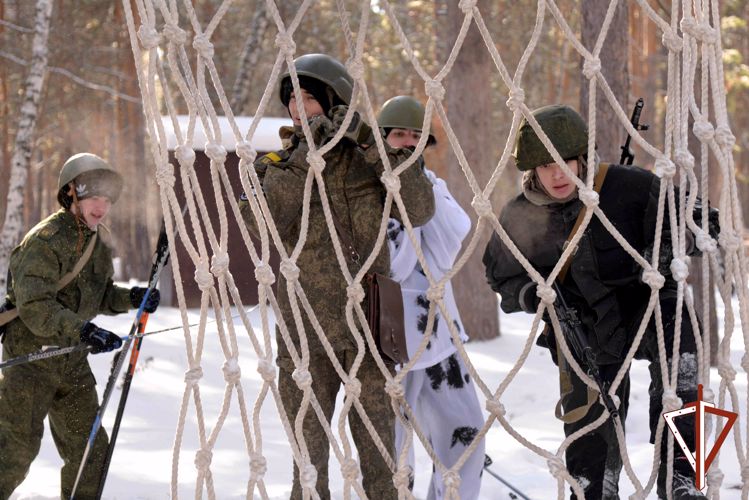 Росгвардия провела кадетский биатлон в память о погибших на Северном Кавказе офицерах курганского СОБР (видео)