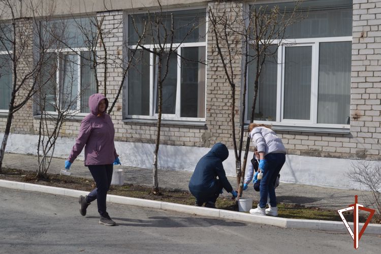 В курганском управлении Росгвардии поддержали общегородской субботник