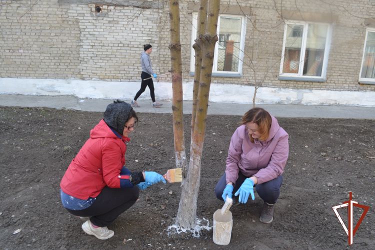 В курганском управлении Росгвардии поддержали общегородской субботник