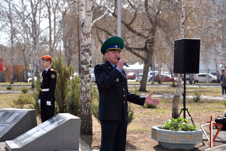 Память зауральцев - ликвидаторов аварии на Чернобыльской АЭС почтили представители Росгвардии
