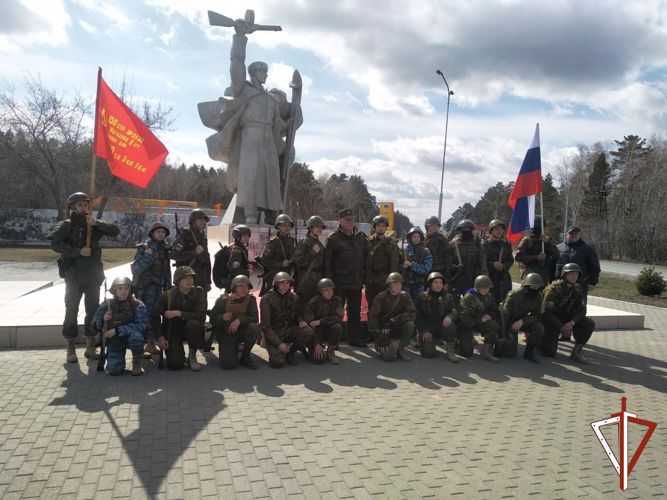 Представители Росгвардии присоединились к патриотической акции «Марш потомков победителей» в Кургане