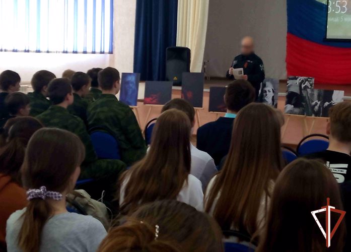 В преддверии Дня Победы Росгвардия провела цикл патриотических мероприятий для зауральской молодежи