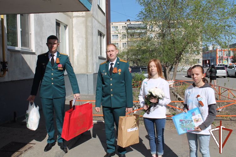 Росгвардейцы присоединились к стартовавшему в Кургане автопробегу «Дорога к ветерану»  