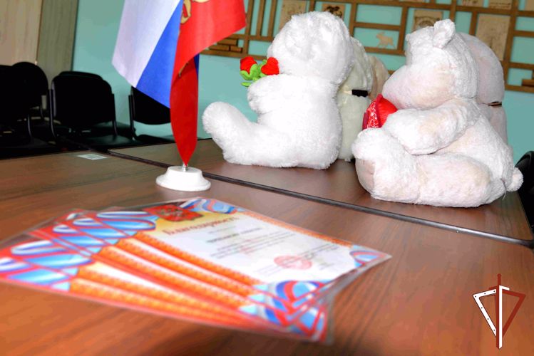 Ко Дню России росгвардейцы в Курганской области проводят патриотические мероприятия