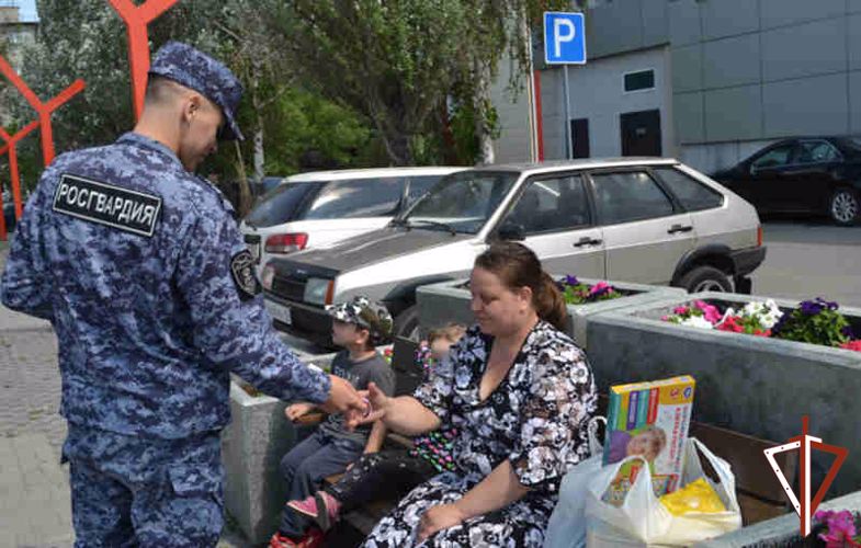 Ко Дню России росгвардейцы в Курганской области проводят патриотические мероприятия