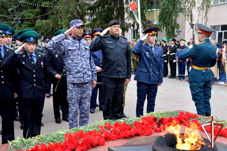 Росгвардейцы почтили память зауральцев - защитников Отечества