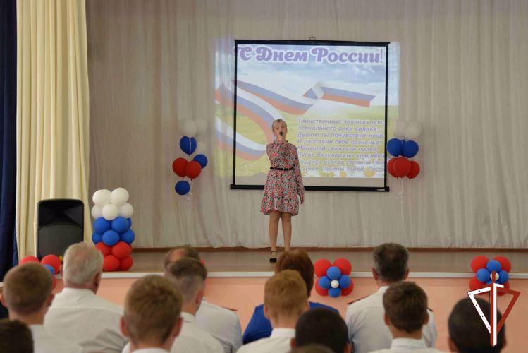 Ко Дню России росгвардейцы в Курганской области проводят патриотические мероприятия