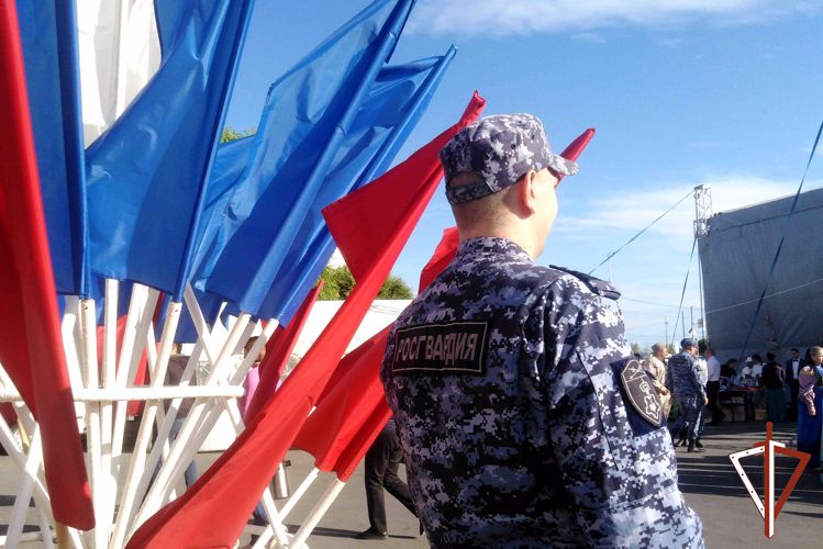 Сотрудники Росгвардии в Зауралье выполнили задачи по охране правопорядка в День России 