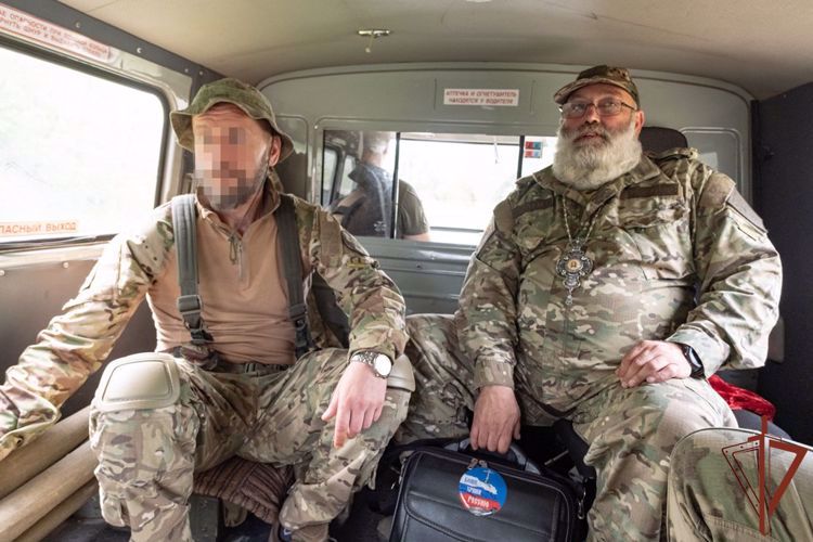 Православный священник посетил военнослужащих Росгвардии в ЛНР