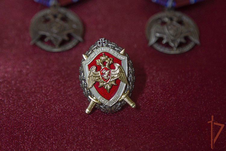 В ДНР росгвардейцам — участникам СВО вручены медали «За боевое отличие»