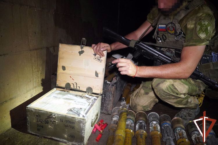 Росгвардейцы обнаружили в ДНР склад боеприпасов американского и европейского производства