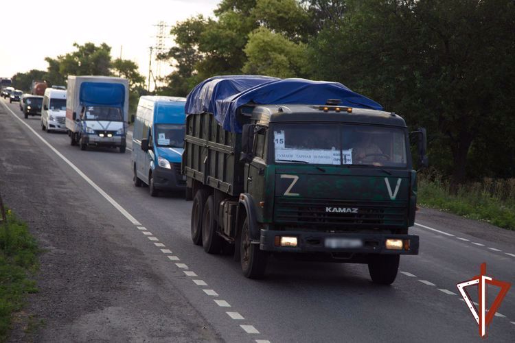 Росгвардейцы обеспечили безопасную доставку гуманитарной помощи жителям Донбасса