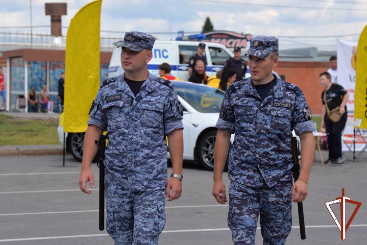Росгвардия обеспечила безопасность на праздничном мероприятии в Зауралье