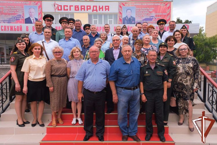 Врио командующего Уральского округа Росгвардии поздравил организационно-штатные подразделения с 55-ой годовщиной со дня формирования