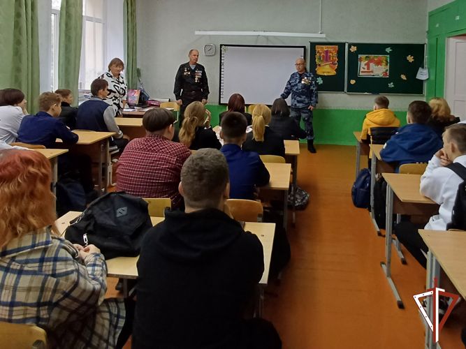 Торжества с участием представителей Росгвардии состоялись в учреждениях образования Зауралья