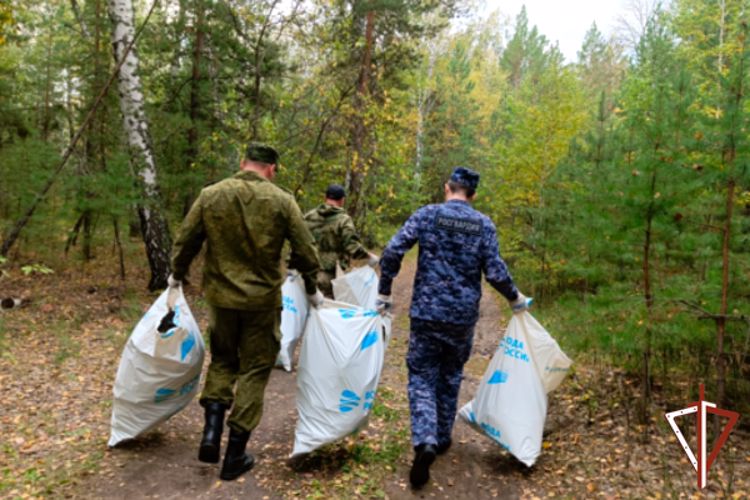 Росгвардейцы поддержали Всероссийскую экологическую акцию в Зауралье