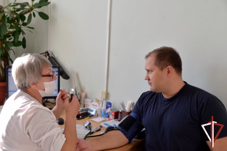 Благотворительную донорскую акцию поддержали росгвардейцы в Зауралье (видео)
