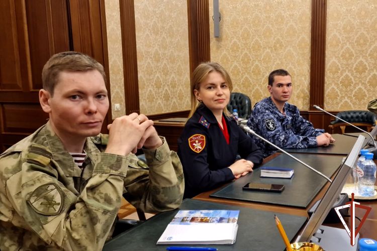 Учебно-методический сбор с начальниками пресс-служб Уральского округа Росгвардии завершился в Тюмени (видео)