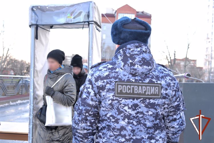 Сотрудники Росгвардии обеспечили безопасность празднования Дня народного единства в Курганской области