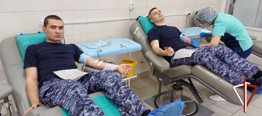 Росгвардейцы в Зауралье сдали донорскую кровь 