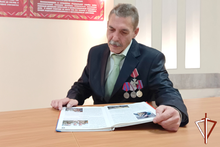 В Зауралье ко Дню Героев Отечества вышел сюжет о ветеране ОМОН кавалере ордена Мужества (видео)