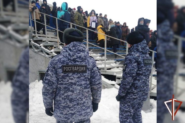 Росгвардейцы обеспечили безопасность массовых мероприятий в Зауралье