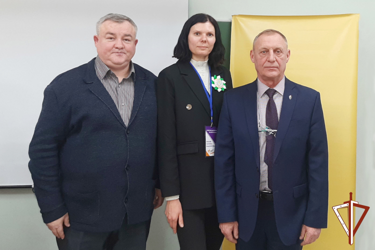 Росгвардейцы и курганские школьники вспоминают о подвиге ленинградцев