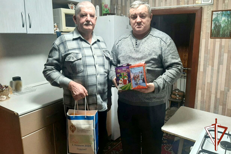 Всероссийская патриотическая акция Росгвардии «С Новым годом, ветеран» проходит в Курганской области
