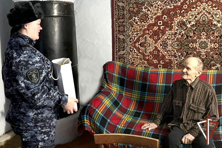 Всероссийская патриотическая акция Росгвардии «С Новым годом, ветеран» проходит в Курганской области