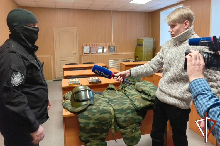 Корреспонденты ГТРК «Курган» сняли сюжет ко Дню инженерной службы Росгвардии (видео)
