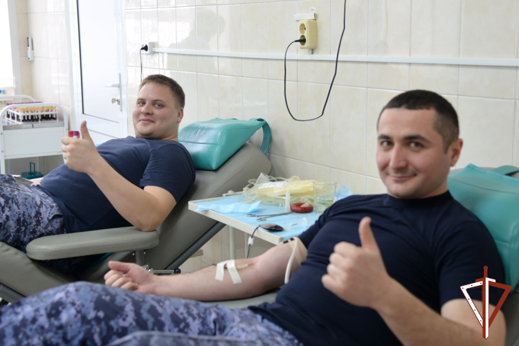 Росгвардейцы присоединились к всероссийской ведомственной донорской акции в Зауралье (видео)
