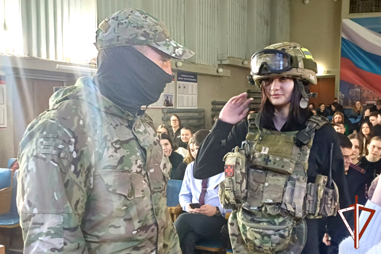 Росгвардия проводит профориентационные встречи с зауральской молодежью