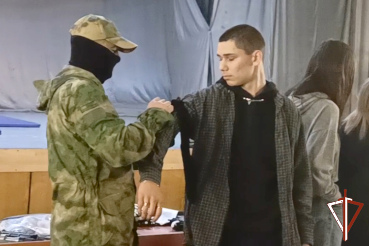 Росгвардия проводит профориентационные встречи с зауральской молодежью