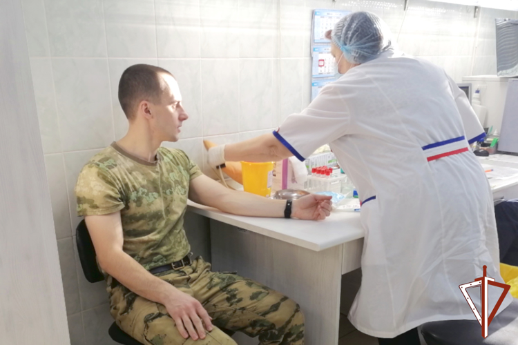 Росгвардейцы сдали кровь для пациентов больниц Зауралья
