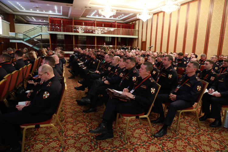 Офицеры курганского управления Росгвардии приняли участие во Всероссийском совещании-семинаре ведомства в Казани 