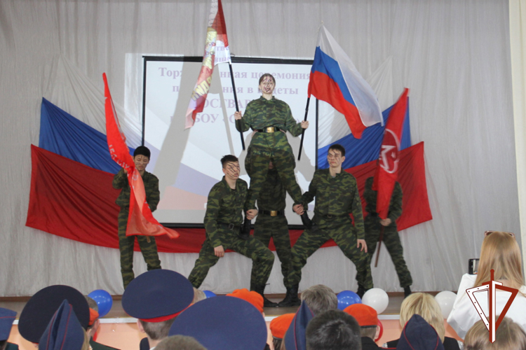 Первый в Зауралье кадетский класс Росгвардии открыли в Кургане (видео)
