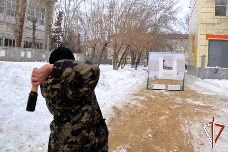 Росгвардия выступила соорганизатором военно-спортивной игры «Полигон-шоу» для  курганских школьников