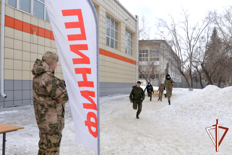 Росгвардия выступила соорганизатором военно-спортивной игры «Полигон-шоу» для  курганских школьников